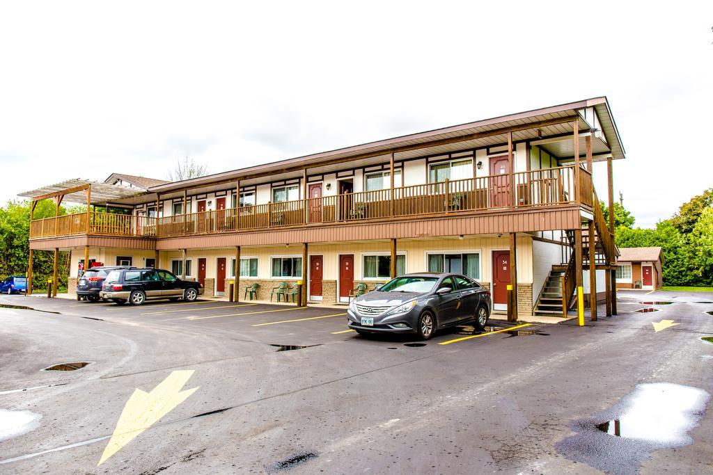 Cedar Lodge Motel Goderich Esterno foto